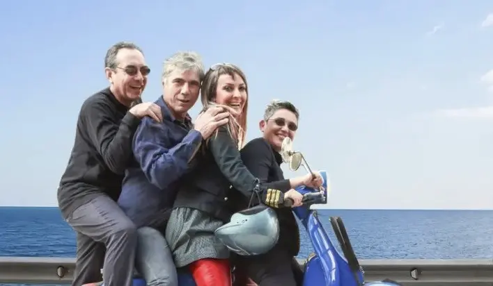 Θρήνος για το συγκρότημα “Μπλε”: Πέθανε ο μπασίστας Χρήστος Κλάρος
